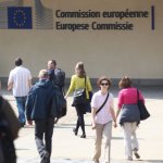 Доверието в ЕС се срива, вирусът на евроскептицизма зарази Европа