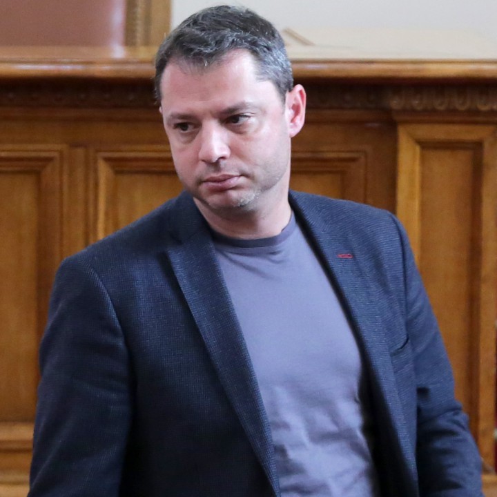 Делян Добрев обеща бързи промени в законодателството